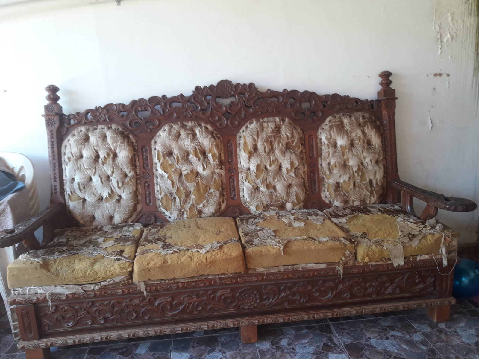 Reformadora e fábrica de estofados vida